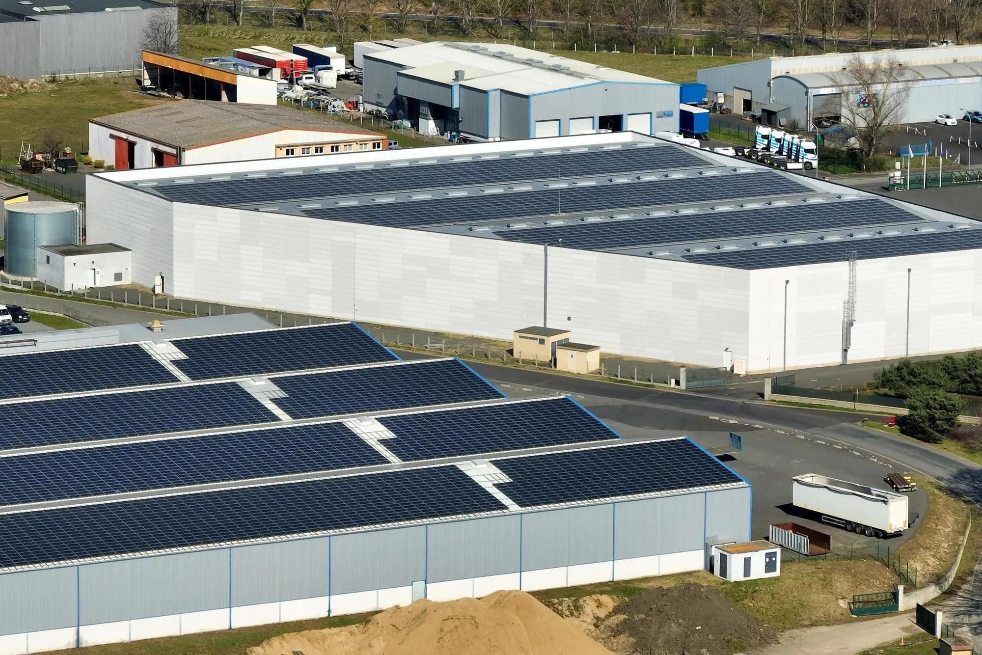 Endüstriyel Tesis Çatı Üstü Güneş Enerji Santrali (GES) Projelendirme ve Kurulum Danışmanlığı